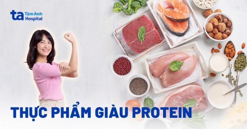 Hình ảnh một bữa ăn healthy có ức gà, được trình bày đẹp mắt, gợi ý về chế độ ăn của người nổi tiếng.